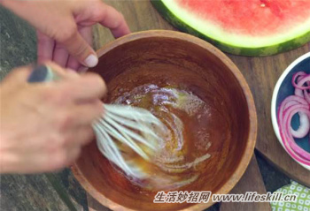 西瓜的创意吃法－烤着吃