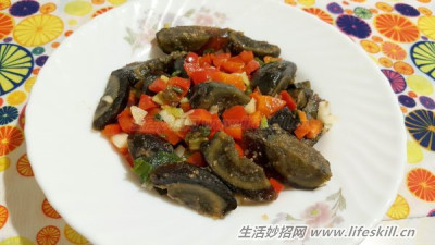 夏季开胃菜：椒盐皮蛋