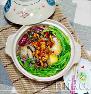 美食：手把手教你做腊味煲仔饭