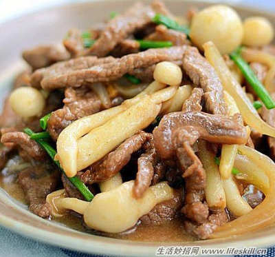 把牛肉炒得更嫩一些的小妙招