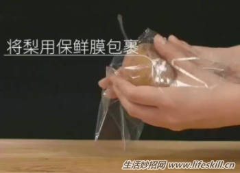 不用榨汁机，照样喝梨汁