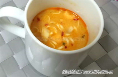 巧用泡面汤做蒸蛋，绝对美味啊！