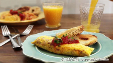 教你用保鲜袋制作早餐蛋卷，无油腻更健康~