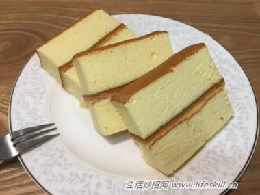 将蛋糕切出完美的断面