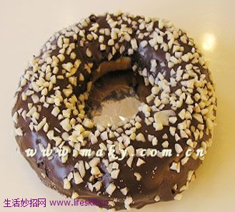 巧克力甜甜圈