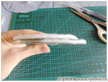 巧用废旧光盘制作可爱杯垫