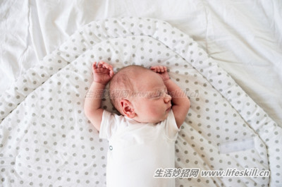 若有这5种健康问题，请改变一下睡姿！