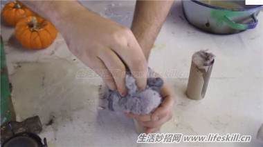 巧把用剩的蜡烛制作野外求生用火种