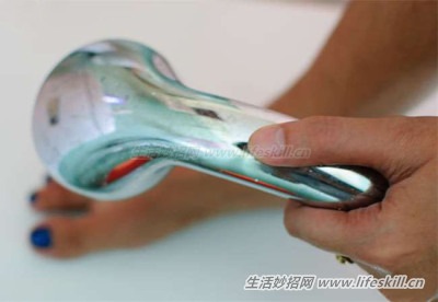 教你3招，轻松摆脱脚臭的困扰！